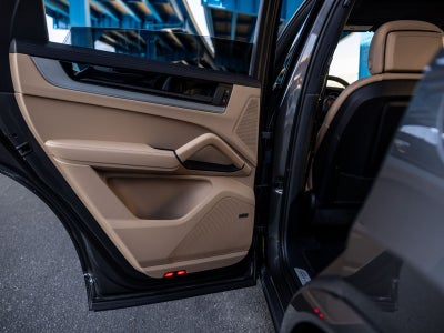 2024 Porsche Cayenne Cayenne E-Hybrid