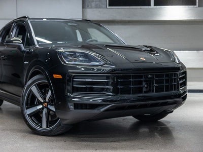 2026 Porsche Cayenne E-Hybrid Base