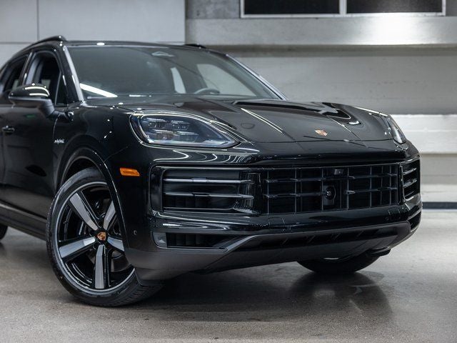 2026 Porsche Cayenne E-Hybrid Base