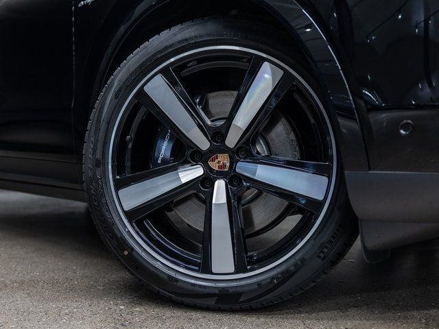 2026 Porsche Cayenne E-Hybrid Base