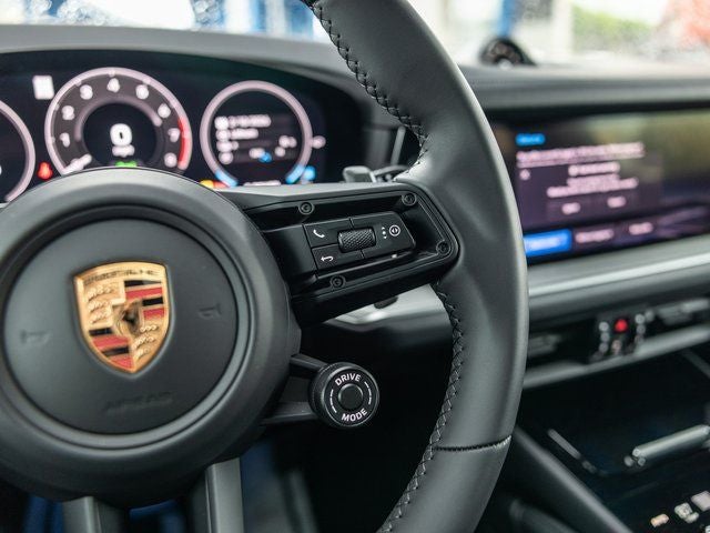 2026 Porsche Cayenne E-Hybrid Base