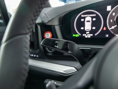 2026 Porsche Cayenne E-Hybrid Base