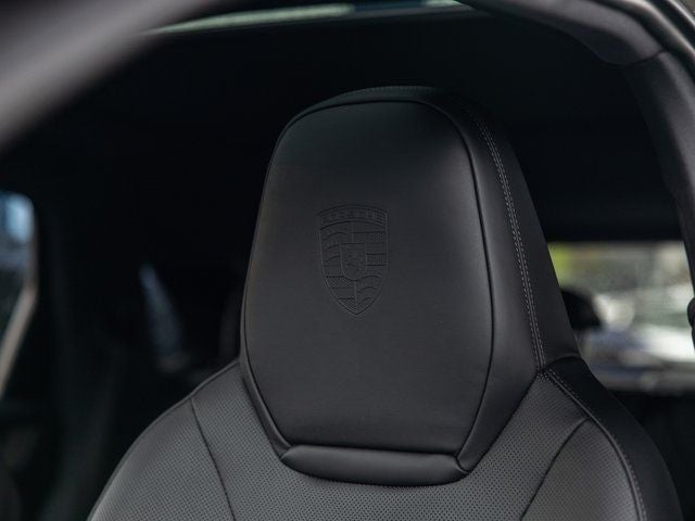 2026 Porsche Cayenne E-Hybrid Base