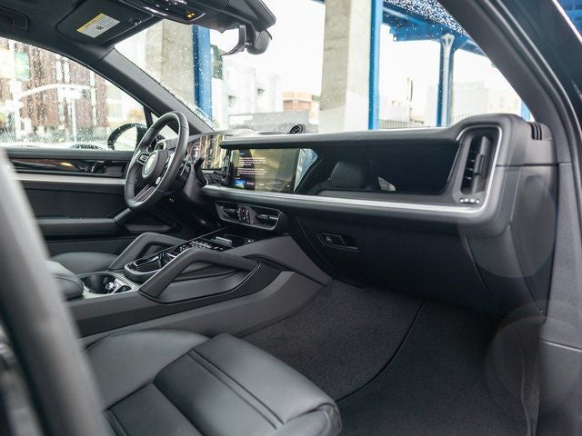 2026 Porsche Cayenne E-Hybrid Base