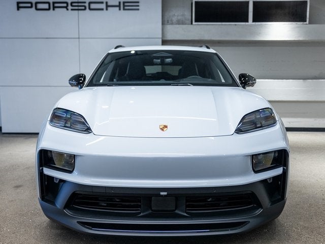 2026 Porsche Macan Macan GTS Electric
