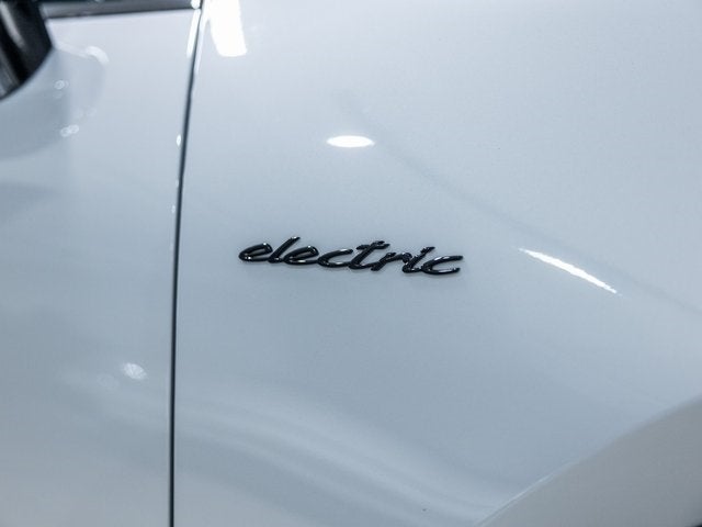 2026 Porsche Macan Macan GTS Electric