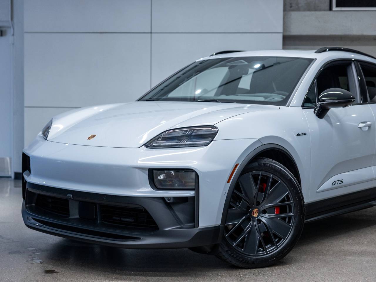 2026 Porsche Macan Macan GTS Electric