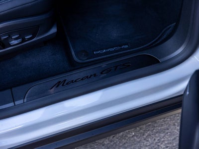 2026 Porsche Macan Macan GTS Electric