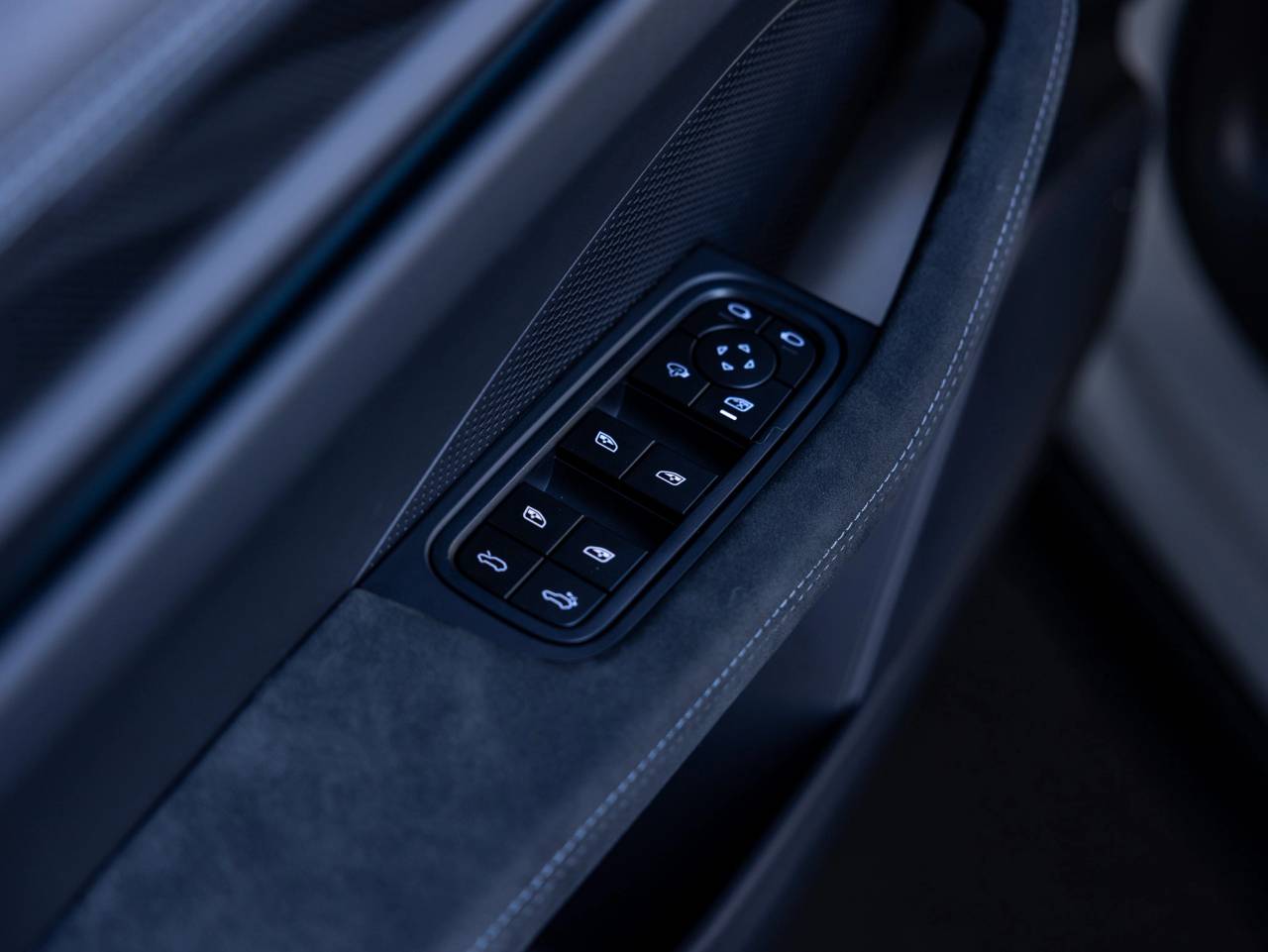 2026 Porsche Macan Macan GTS Electric