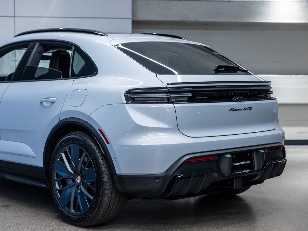 2026 Porsche Macan Macan GTS Electric