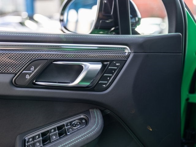 2026 Porsche Macan Macan GTS