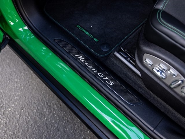 2026 Porsche Macan Macan GTS