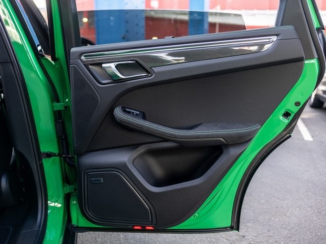 2026 Porsche Macan Macan GTS