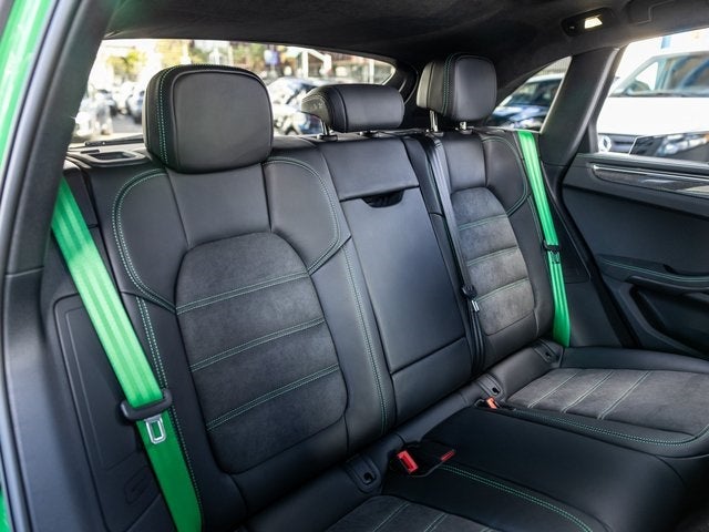 2026 Porsche Macan Macan GTS