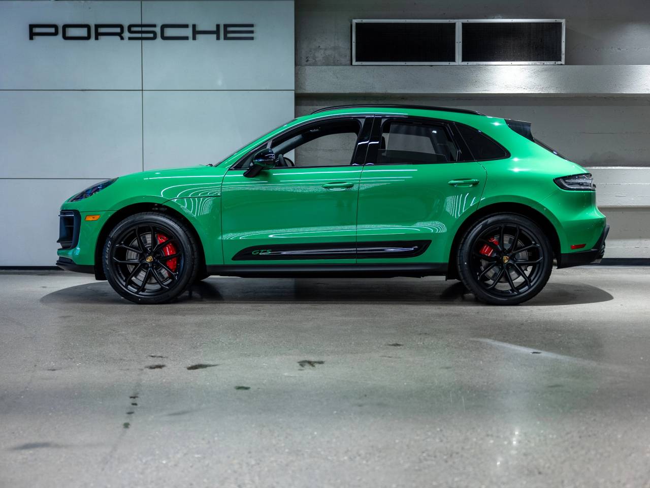 2026 Porsche Macan Macan GTS