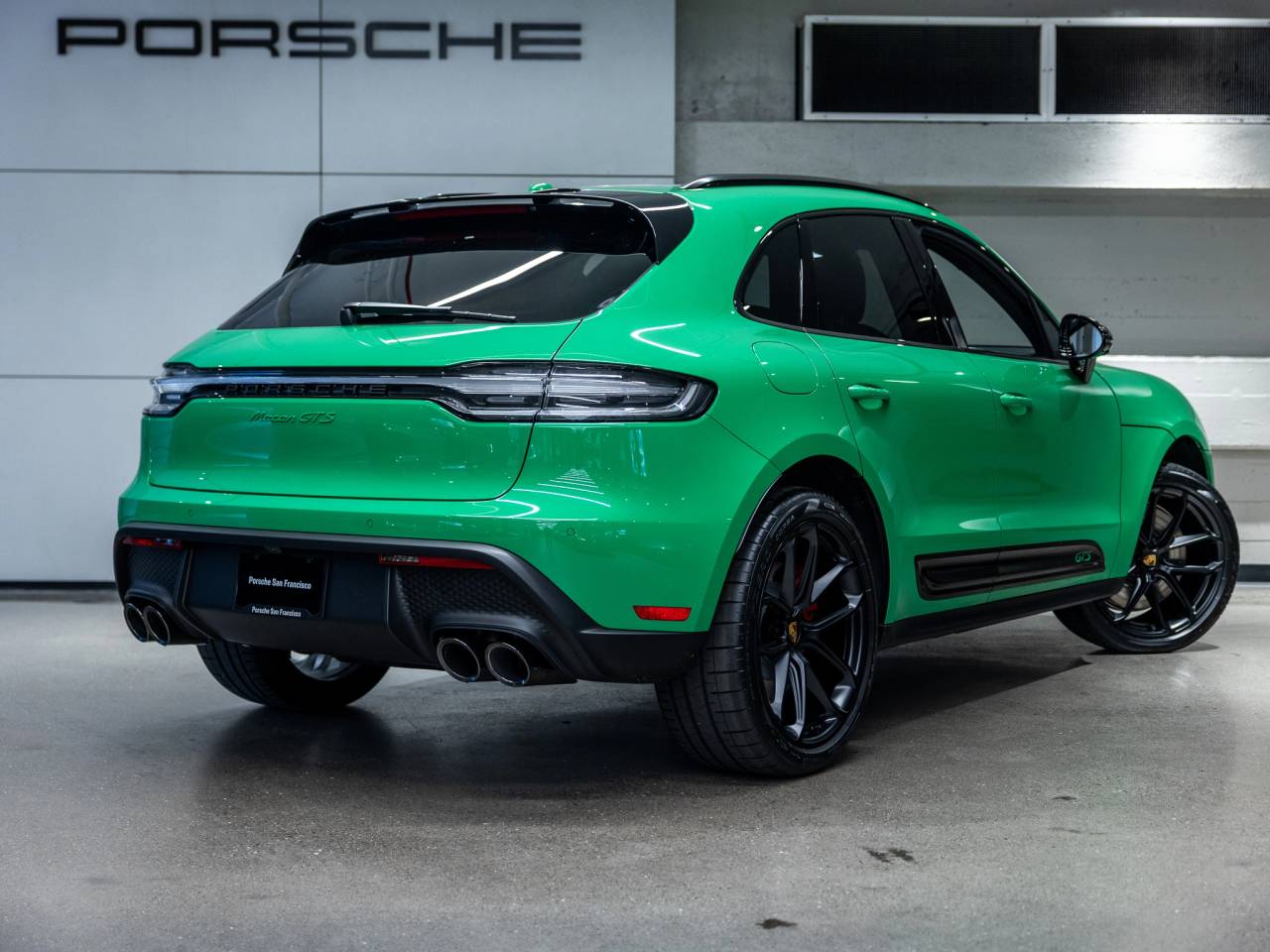 2026 Porsche Macan Macan GTS
