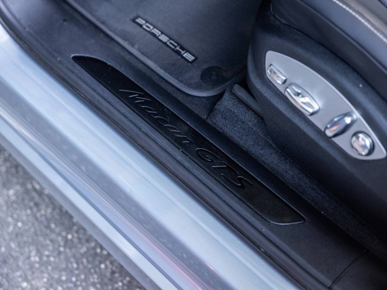 2022 Porsche Macan Macan GTS