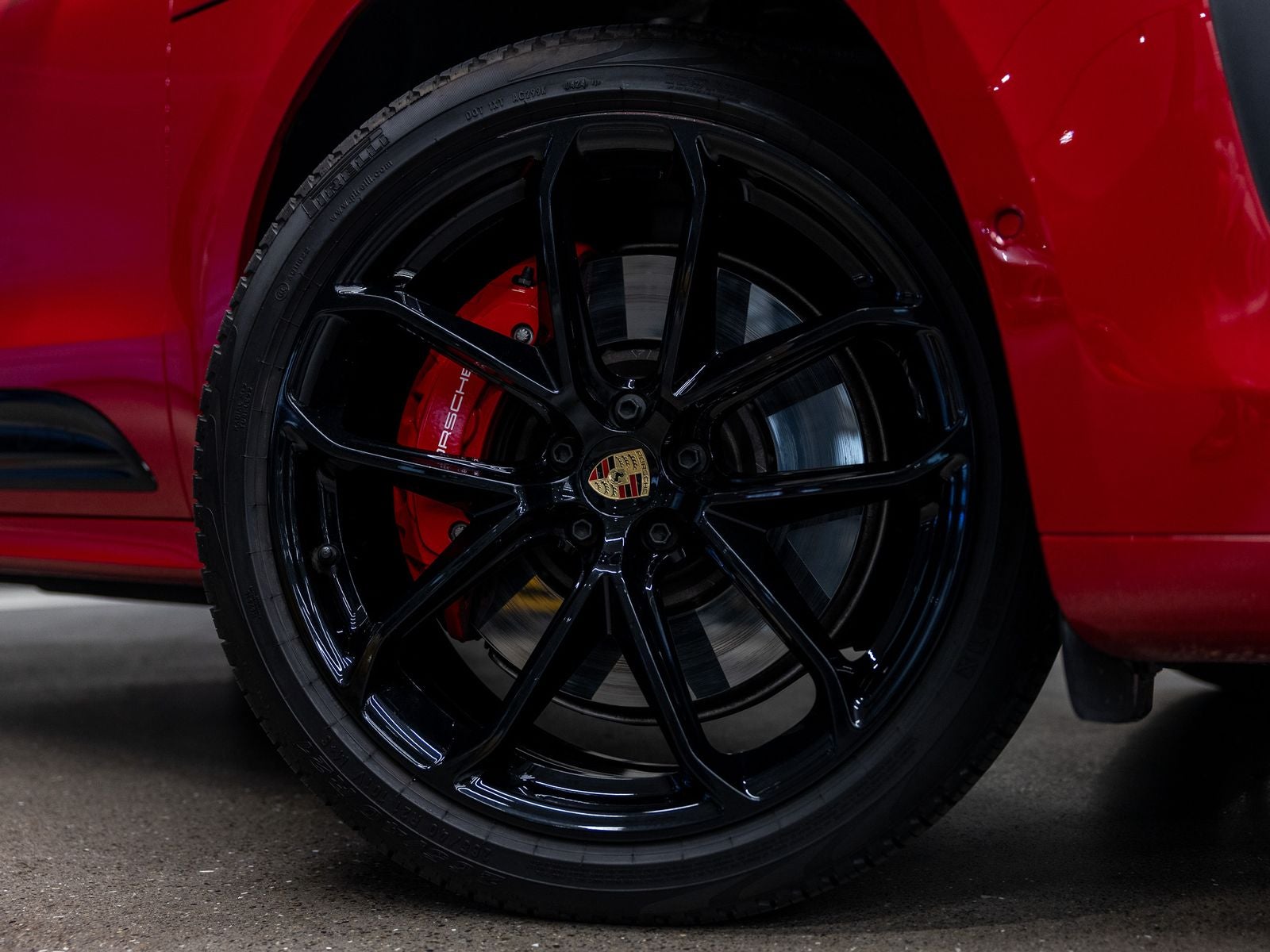 2024 Porsche Macan GTS
