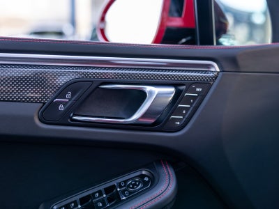 2024 Porsche Macan GTS