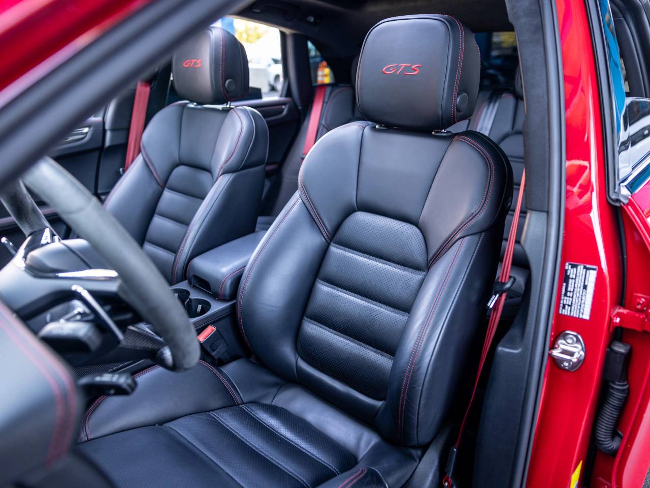2024 Porsche Macan GTS