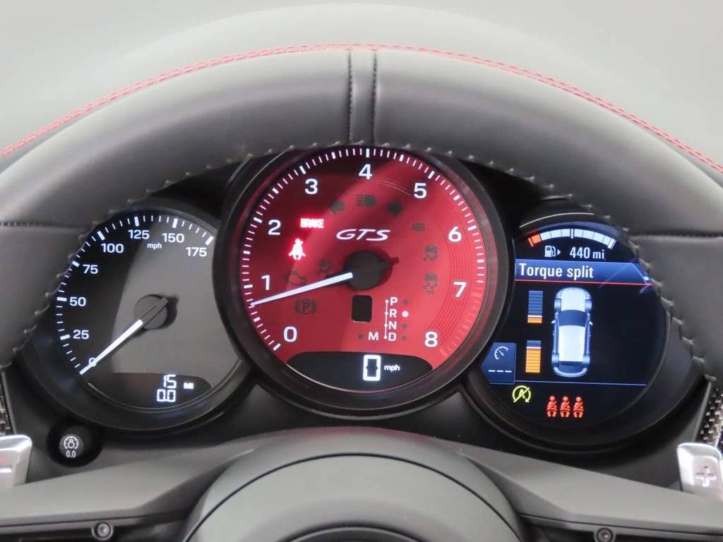 2026 Porsche Macan Macan GTS