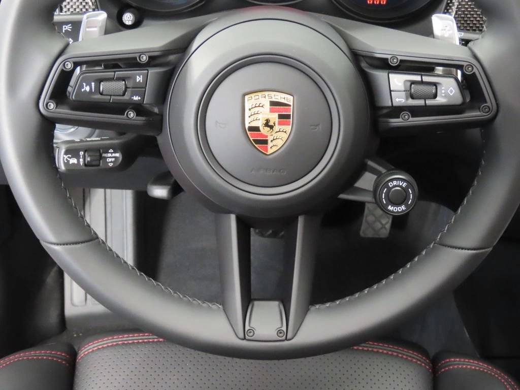 2026 Porsche Macan Macan GTS