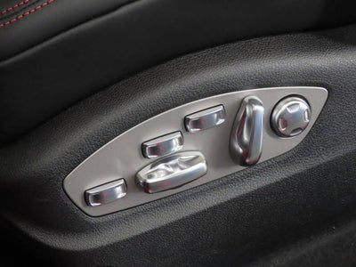 2026 Porsche Macan Macan GTS
