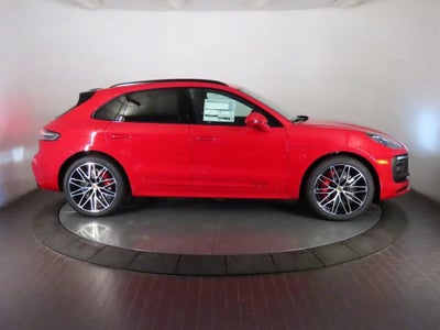 2026 Porsche Macan Macan GTS