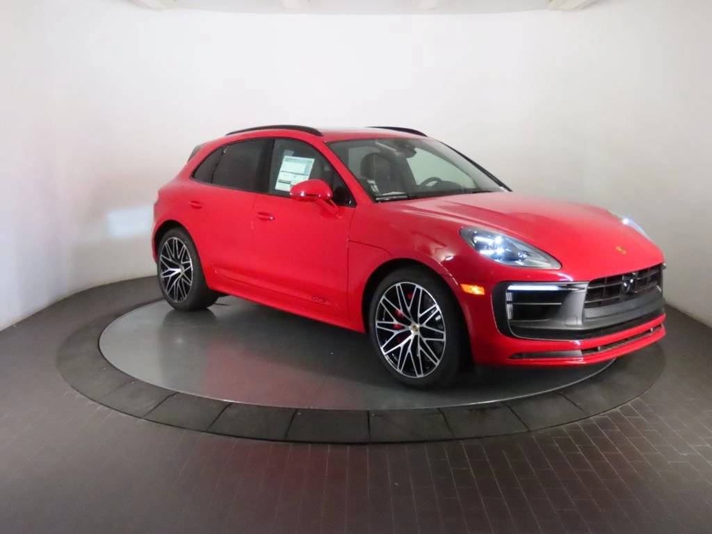 2026 Porsche Macan Macan GTS