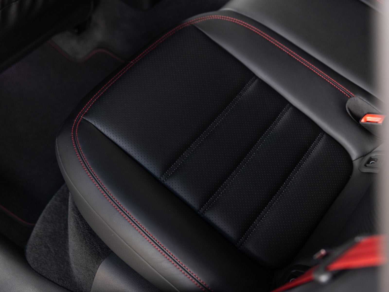 2026 Porsche Macan Macan GTS