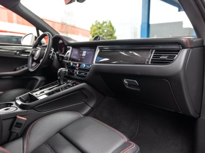 2026 Porsche Macan Macan GTS