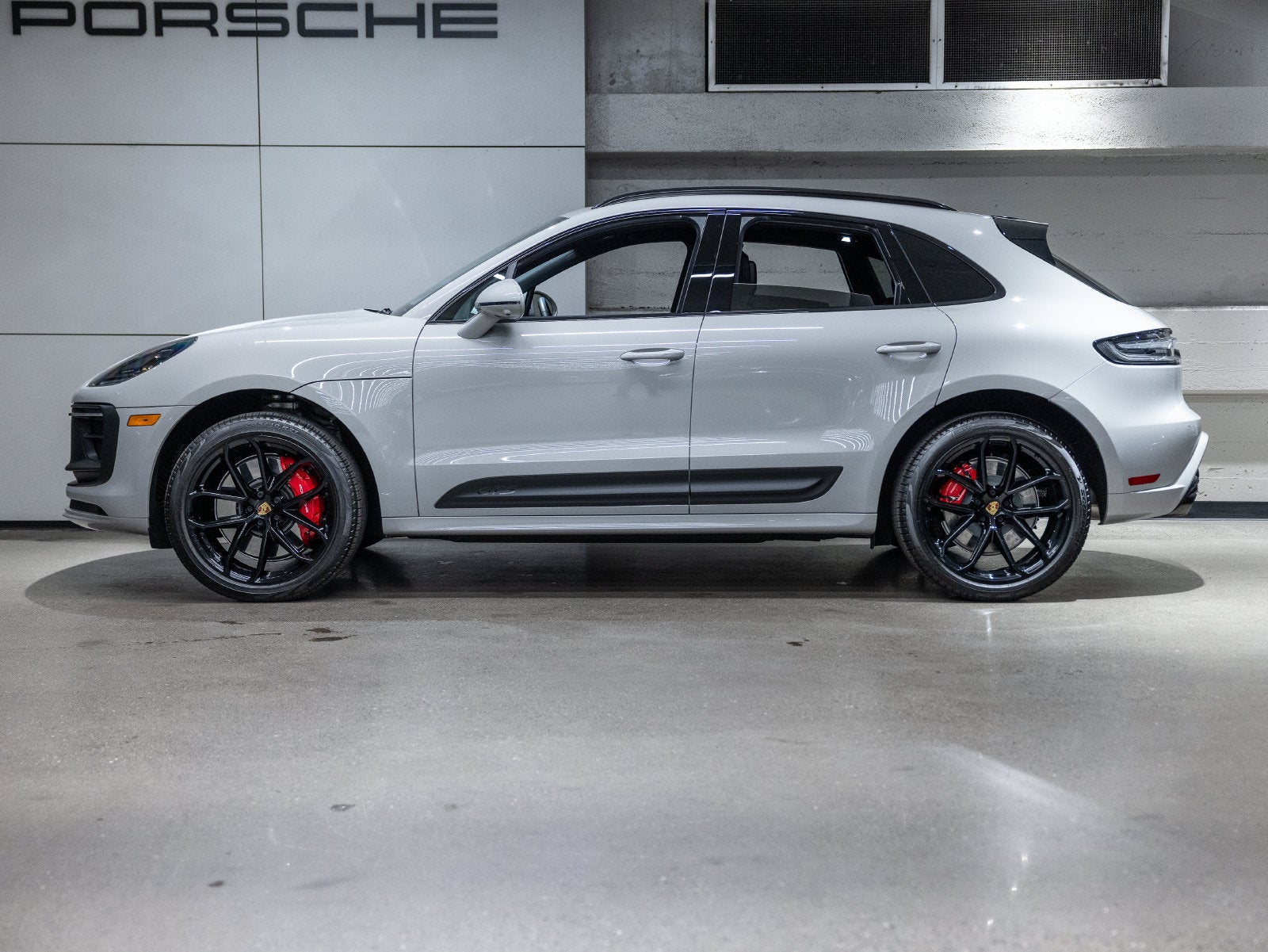 2026 Porsche Macan Macan GTS