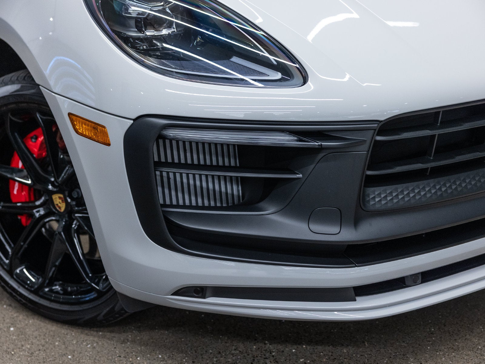 2026 Porsche Macan Macan GTS
