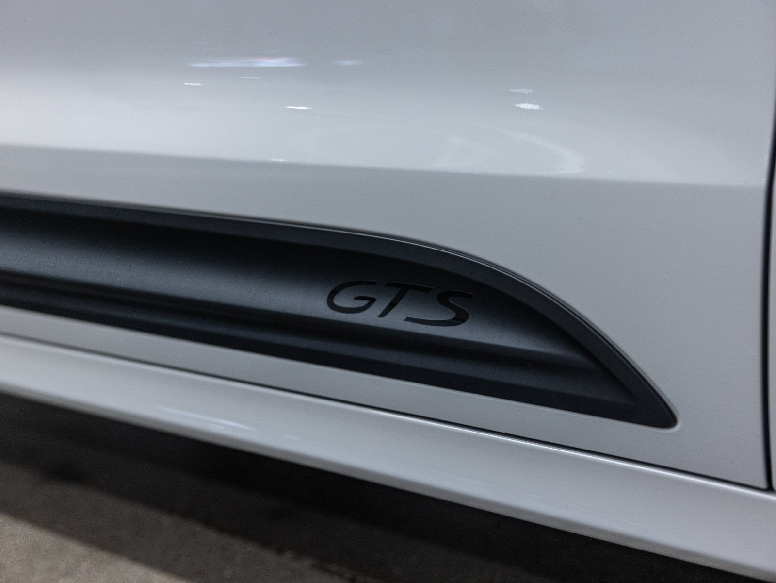 2026 Porsche Macan Macan GTS