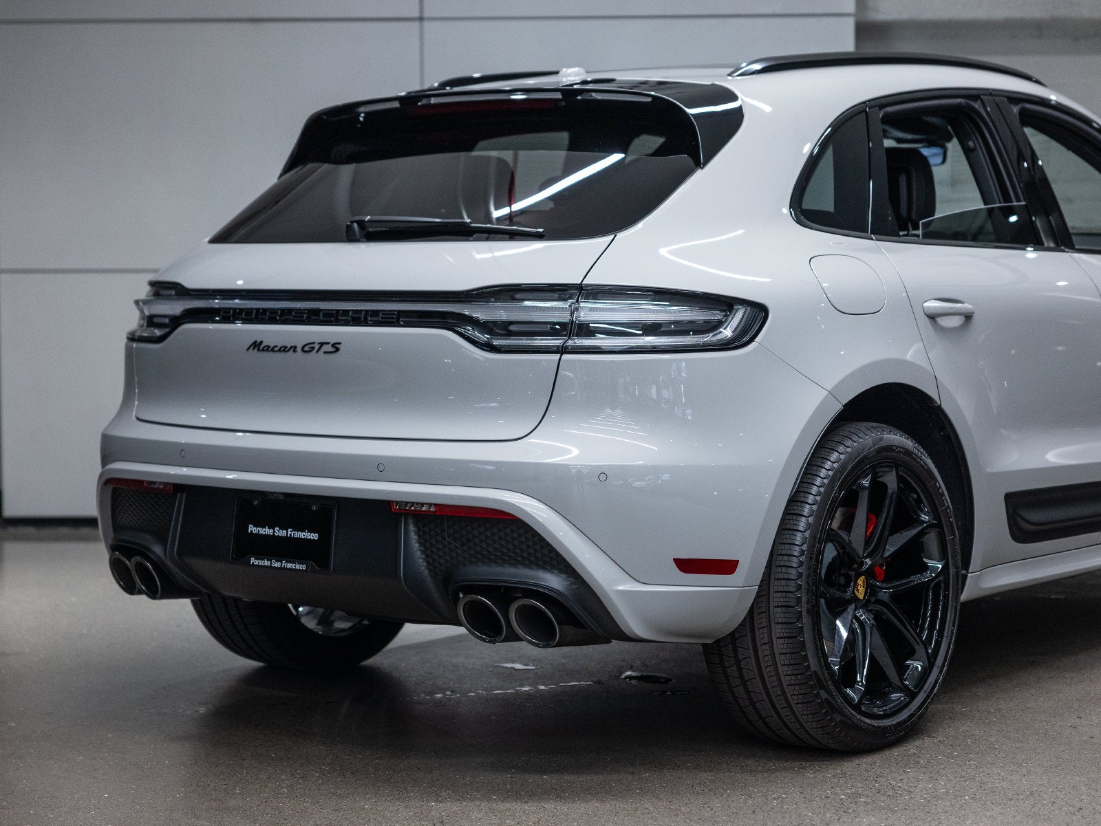2026 Porsche Macan Macan GTS