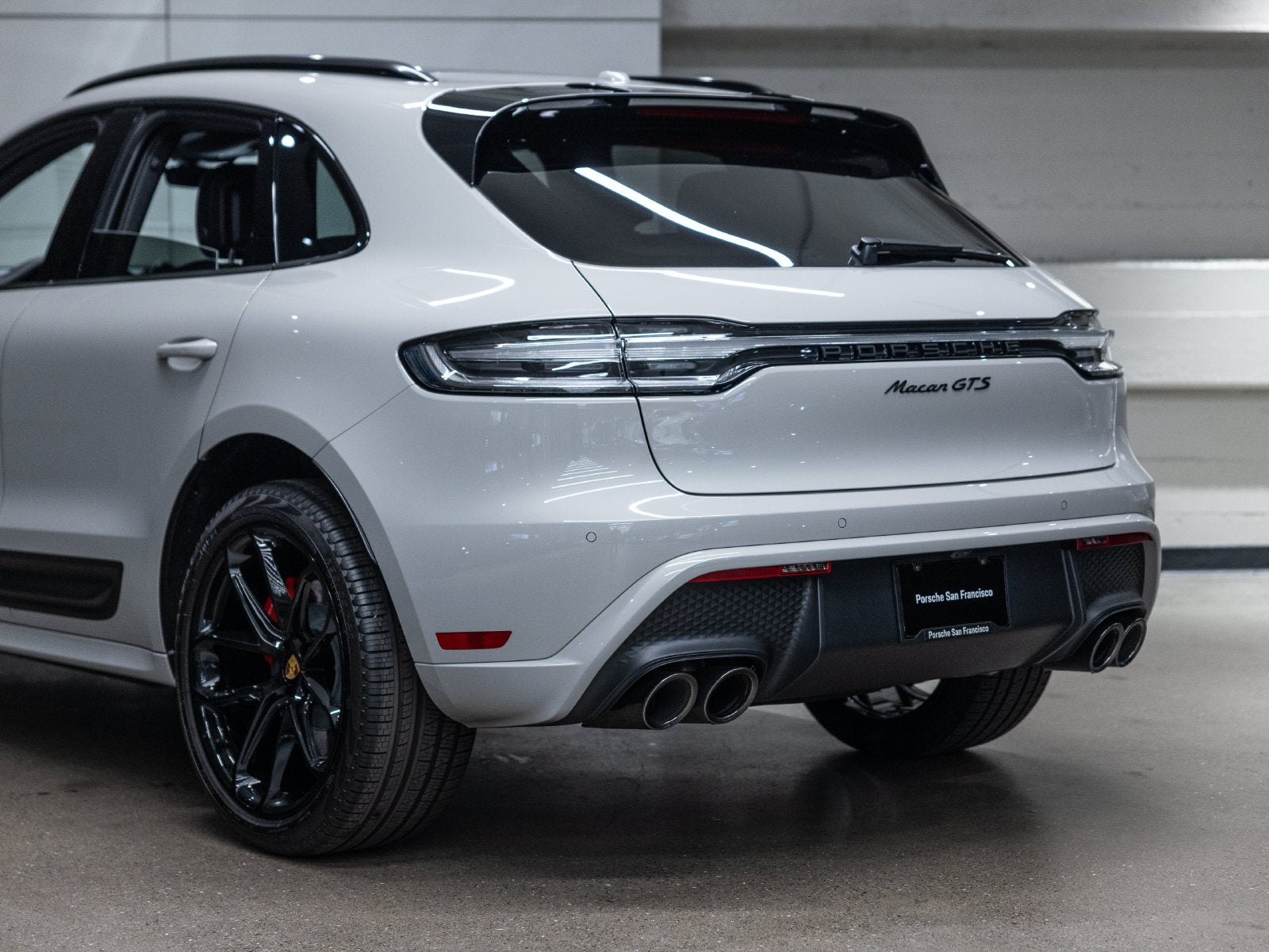 2026 Porsche Macan Macan GTS
