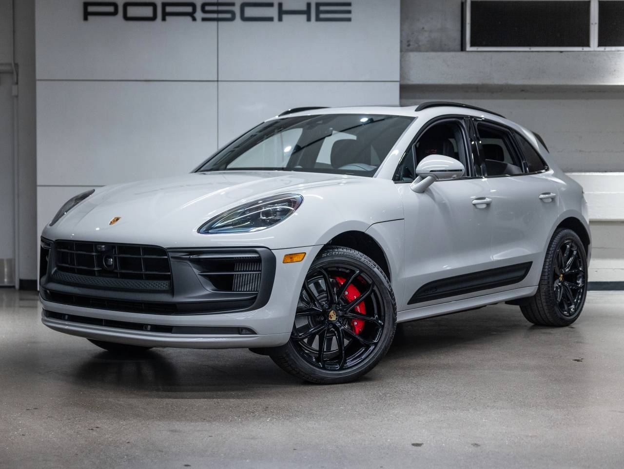 2026 Porsche Macan Macan GTS