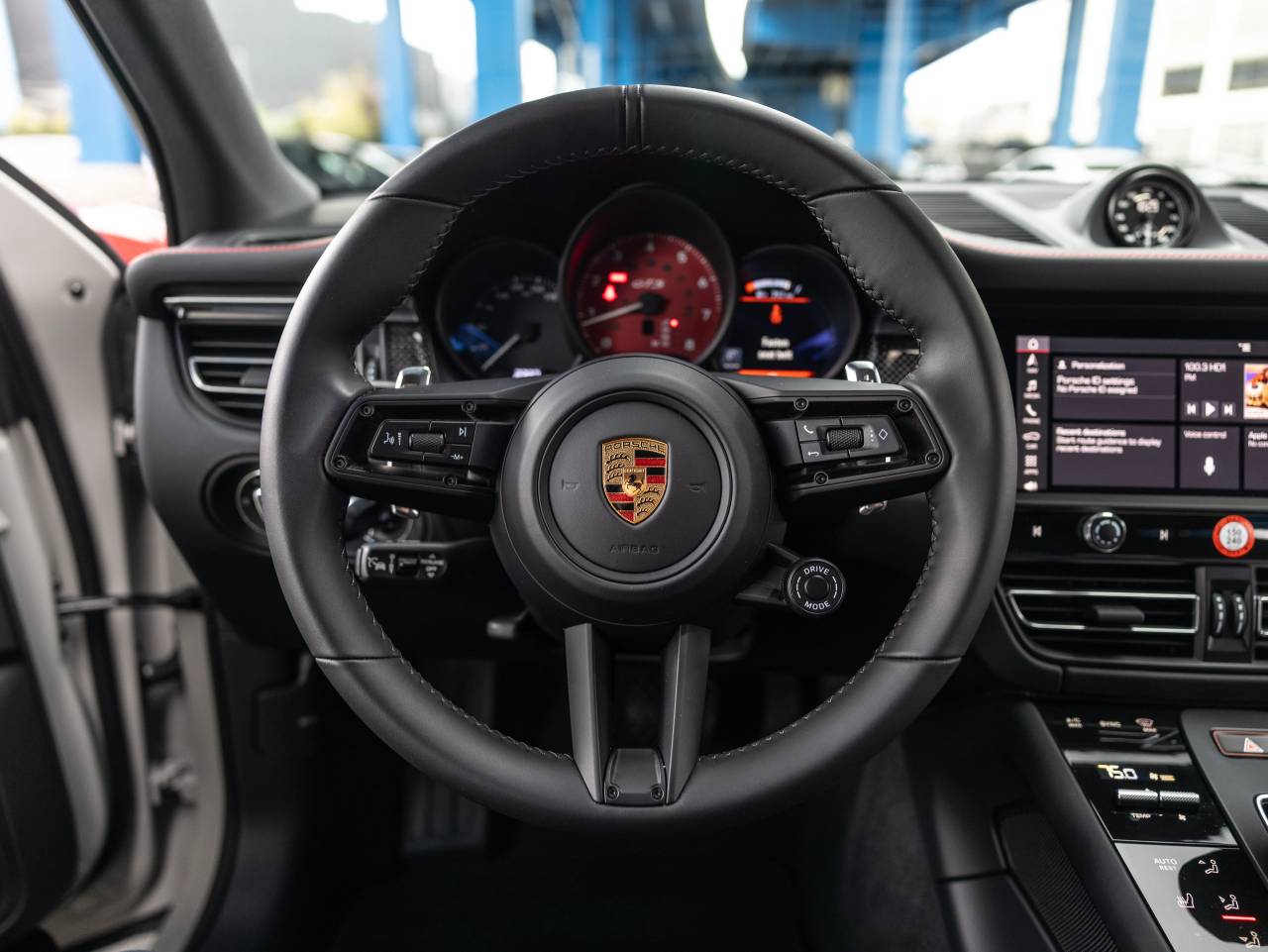 2026 Porsche Macan Macan GTS