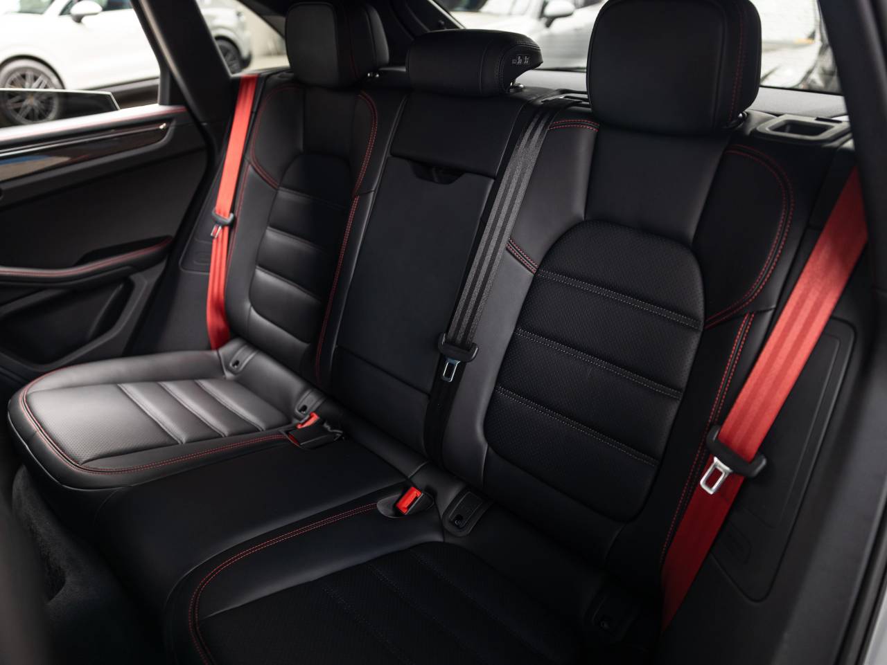 2026 Porsche Macan Macan GTS