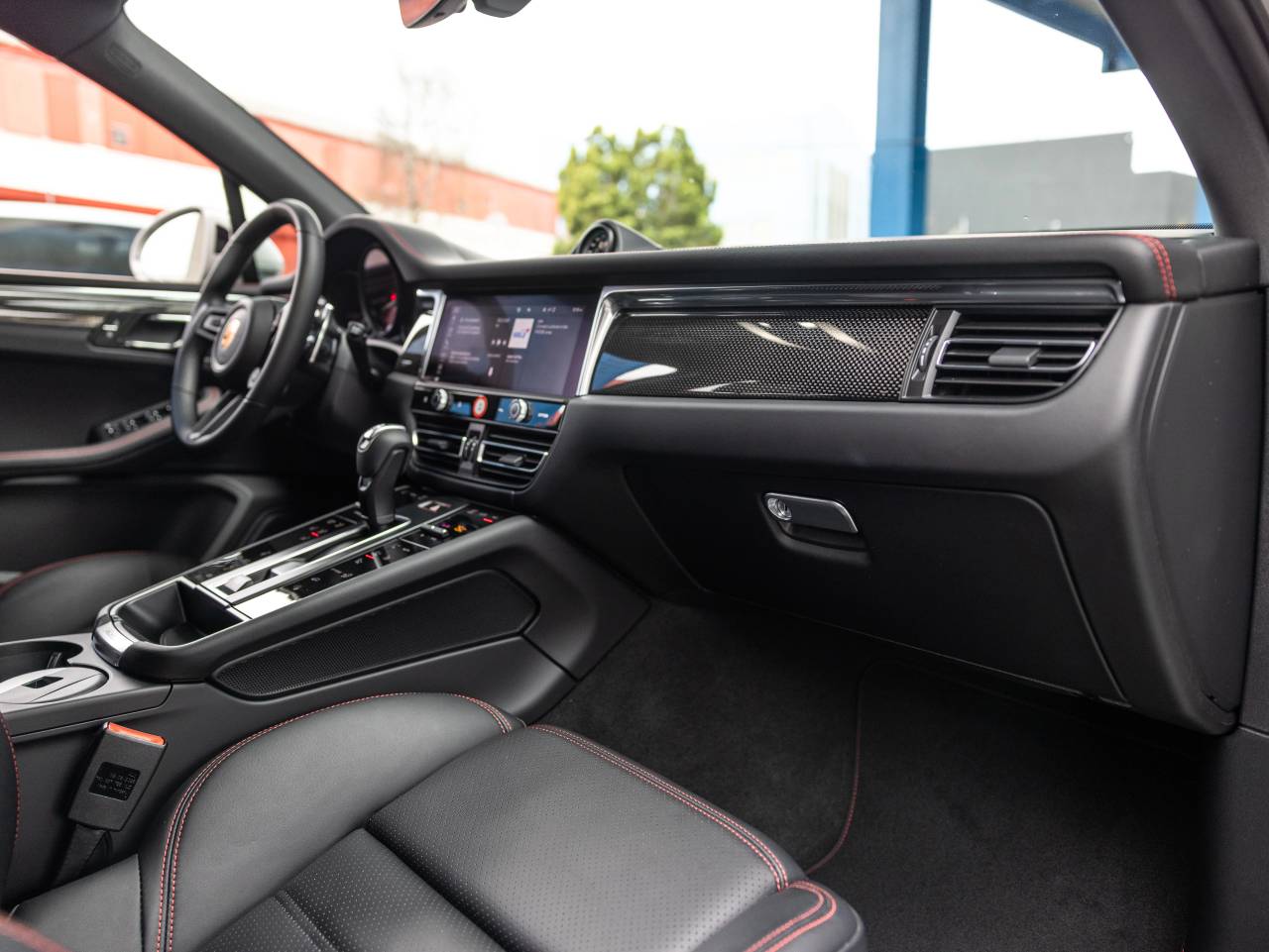 2026 Porsche Macan Macan GTS