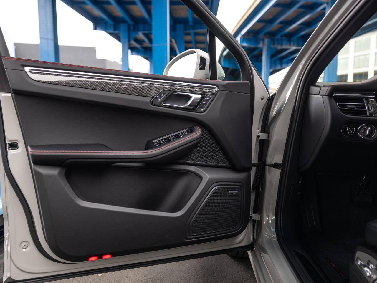 2026 Porsche Macan Macan GTS