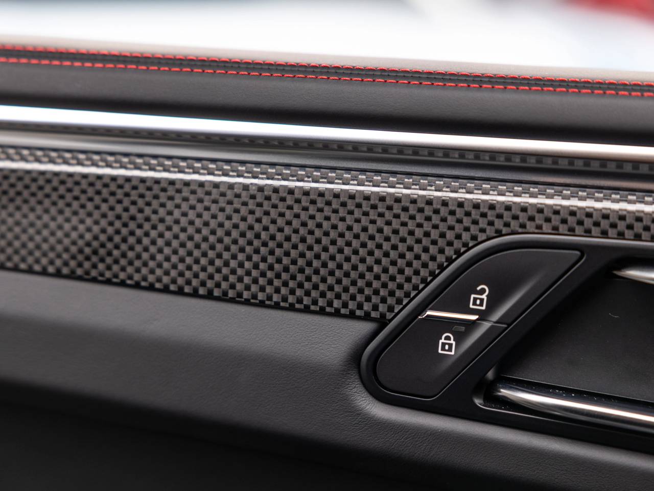 2026 Porsche Macan Macan GTS