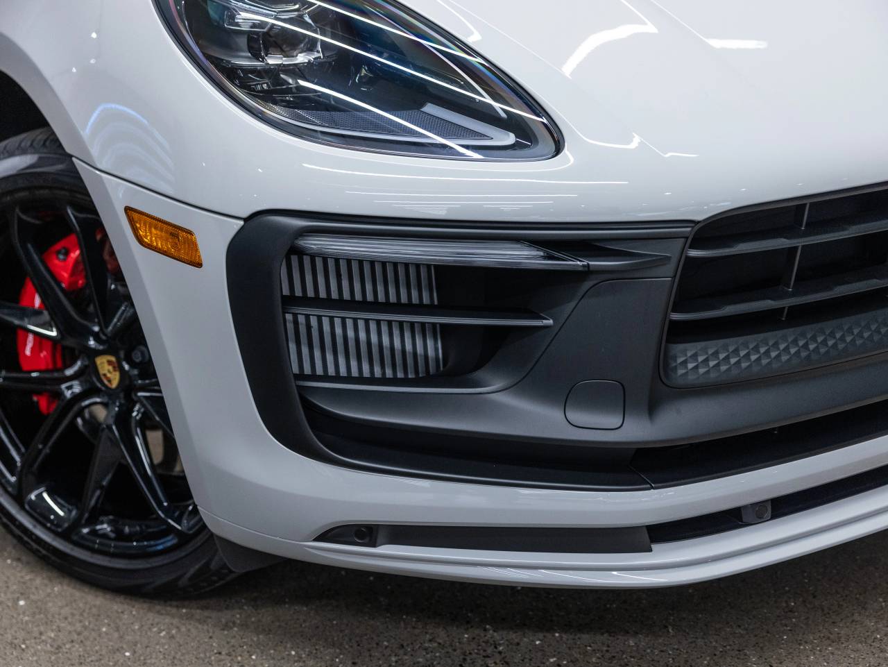 2026 Porsche Macan Macan GTS