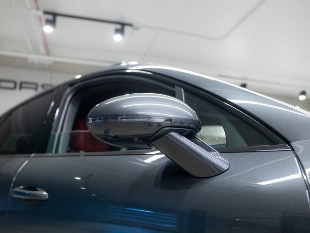 2026 Porsche Macan Macan GTS