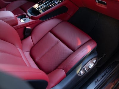 2026 Porsche Macan Macan GTS