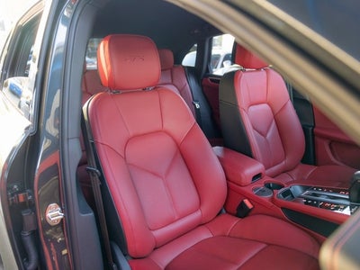 2026 Porsche Macan Macan GTS