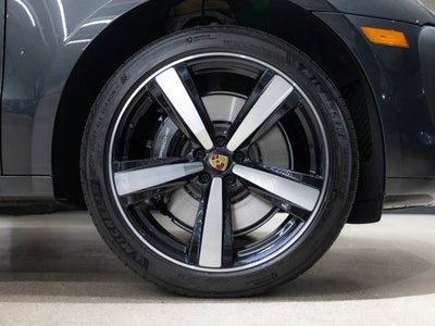 2026 Porsche Macan Macan GTS