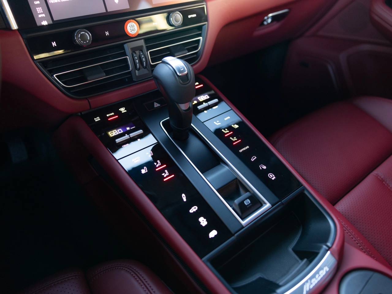 2026 Porsche Macan Macan GTS