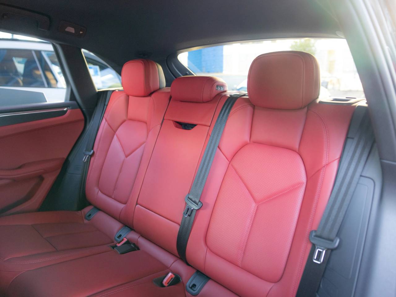 2026 Porsche Macan Macan GTS