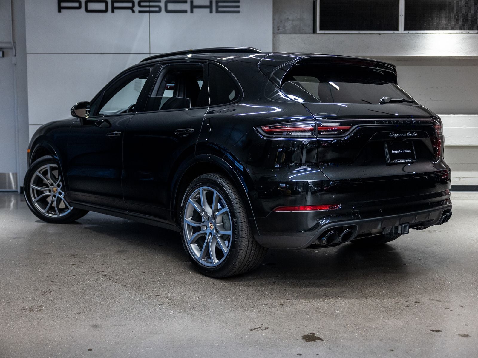 2023 Porsche Cayenne Turbo